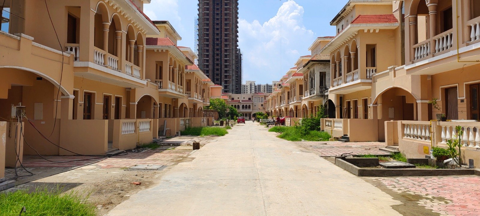 Amrapali Leisure Valley Villas  